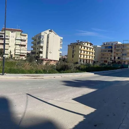 1+1 Golem Golem (Tirana)